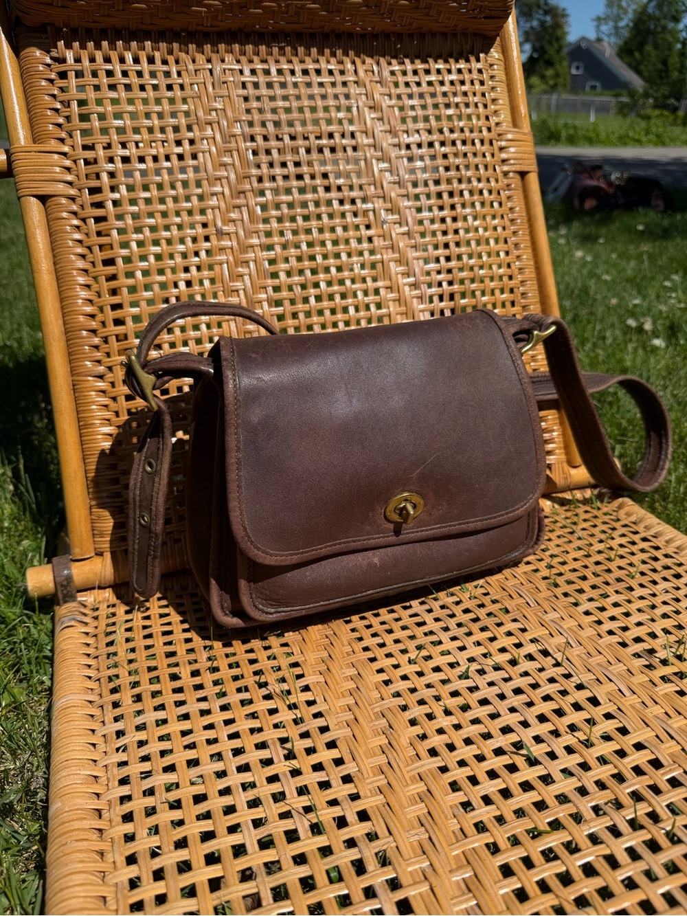 Vintage Coach Rambler Turn Lock Crossbody Bag Glove Tanned Leather Brown - Picture 2 of 16